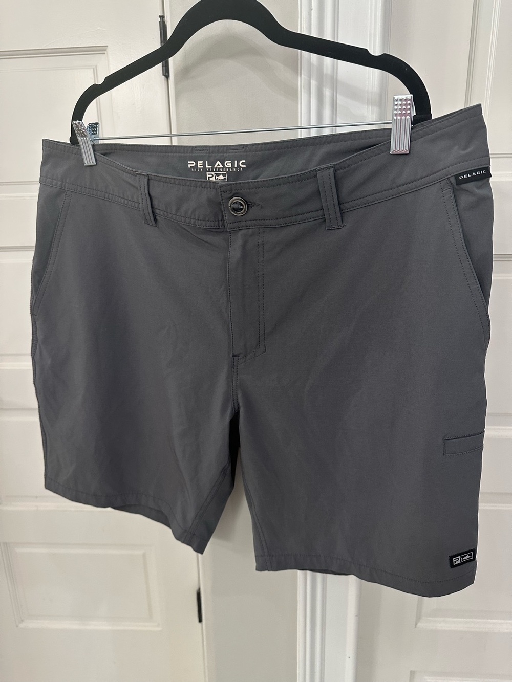 Pelagic Mens 38 Mako Hybrid Shorts Gray Chino Shorts Stretch Fishing Outdoor EUC